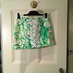 EUC LILLY PULITZER SKIRT SIZE 00